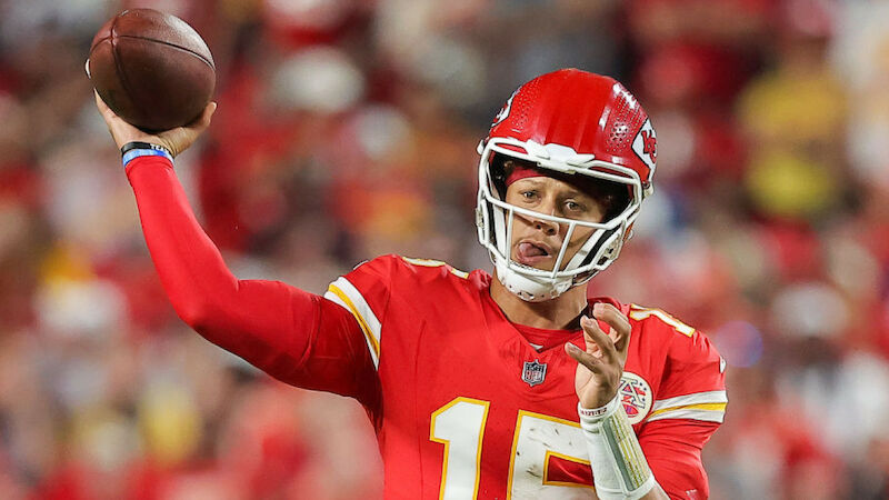 #12 - Patrick Mahomes (Kansas City Chiefs)