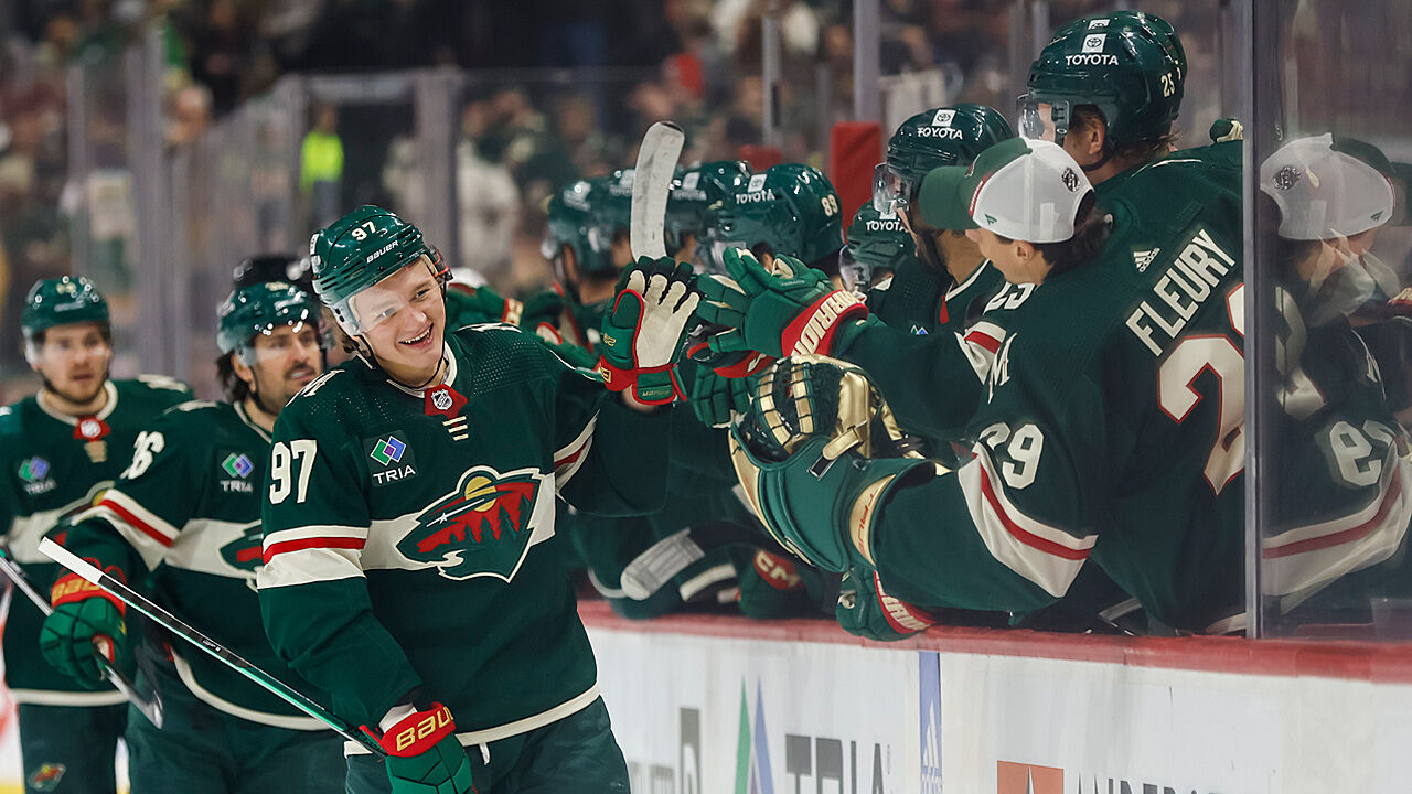 Kaprizov hat trick makes wild comeback against Blue Jackets