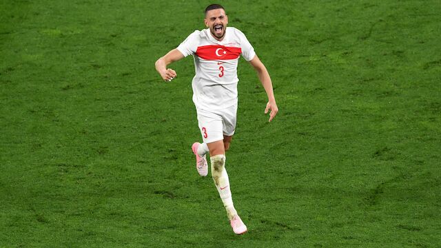 Türkei: Statue von Demiral beim Wolfsgruß errichtet