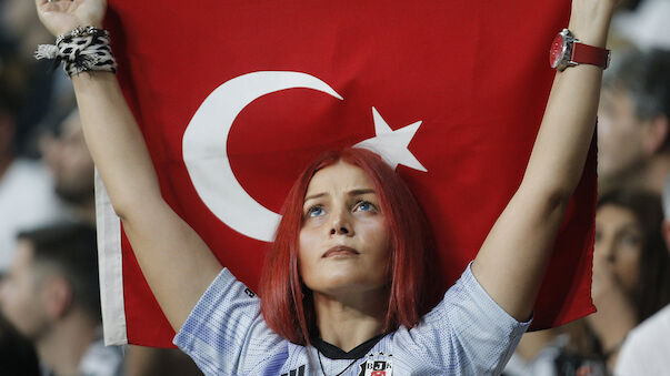 UEFA ahndet Türken-Salut mit milden Strafen