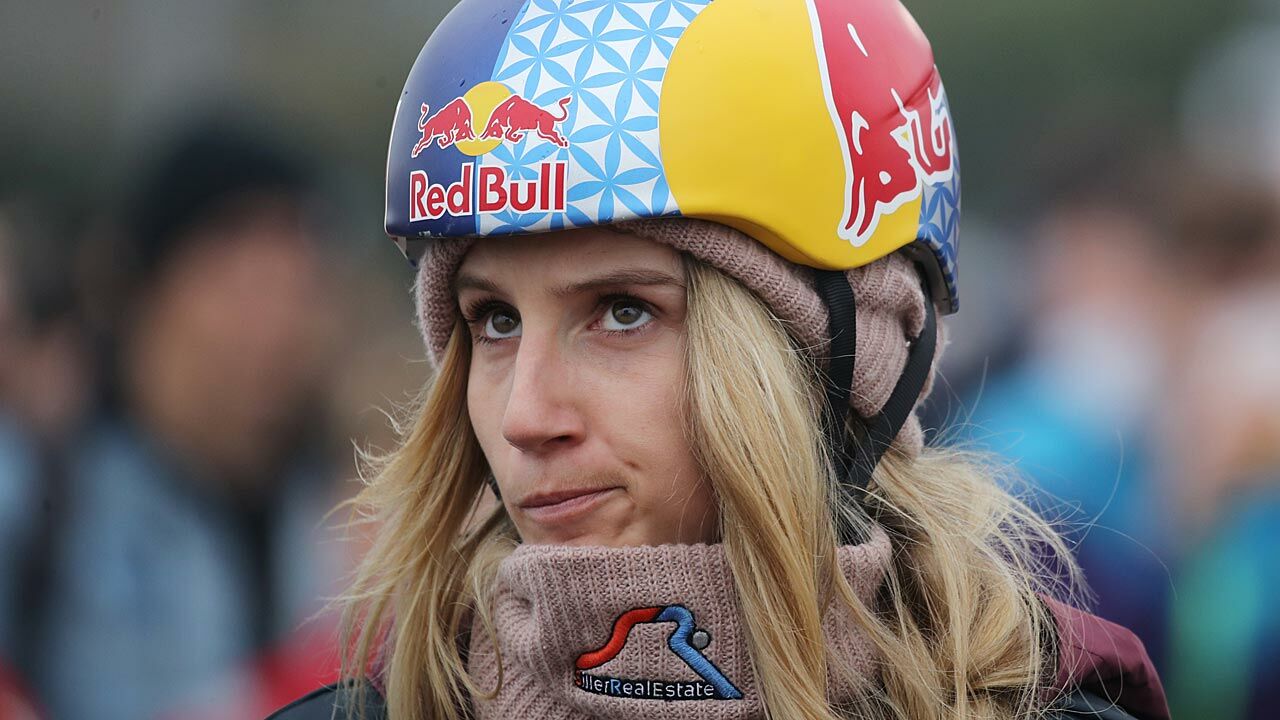 Anna Gasser / Anna Gasser Snowboarder Snowboarding Wintersport Cold ...